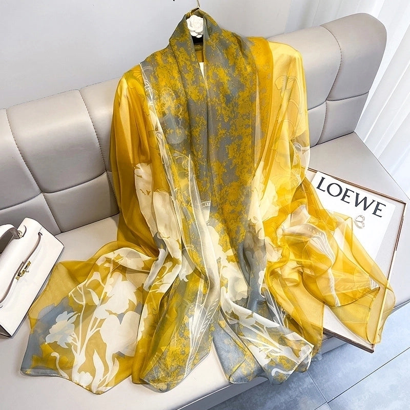 Women's Elegant Geometric Satin Silk Scarf