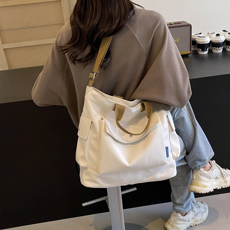 Women's Medium Cloth Solid Color Preppy Style Classic Style Sewing Thread Zipper Crossbody Bag