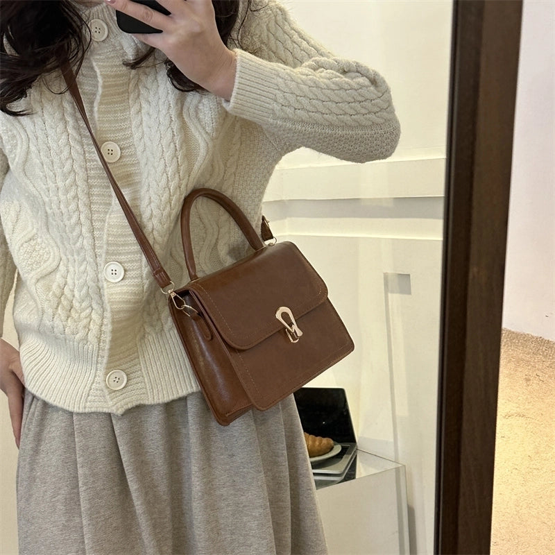 Women's Pu Leather Solid Color Elegant Square Lock Clasp Handbag