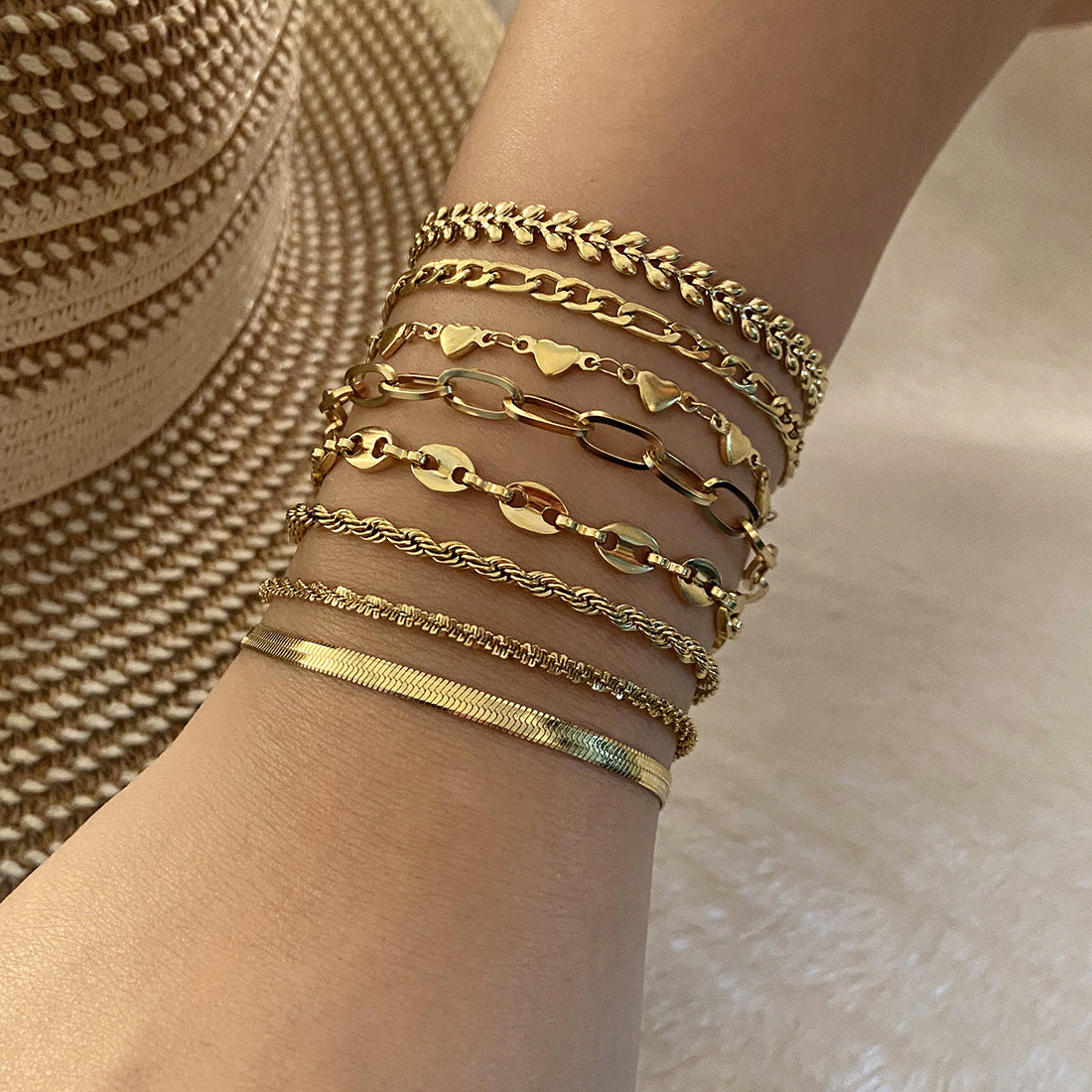 Women Expressive Heart Stainless Steel Electroplating Bracelets