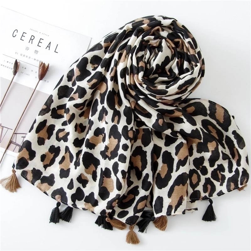 Classic Fashion Leopard Scarf Long Section Cotton And Linen Shawl