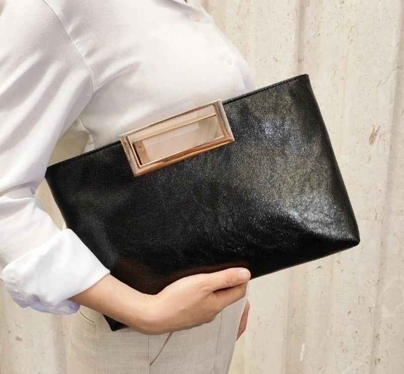 Women's Medium Pu Leather Solid Color Streetwear Square Magnetic Buckle Envelope Bag