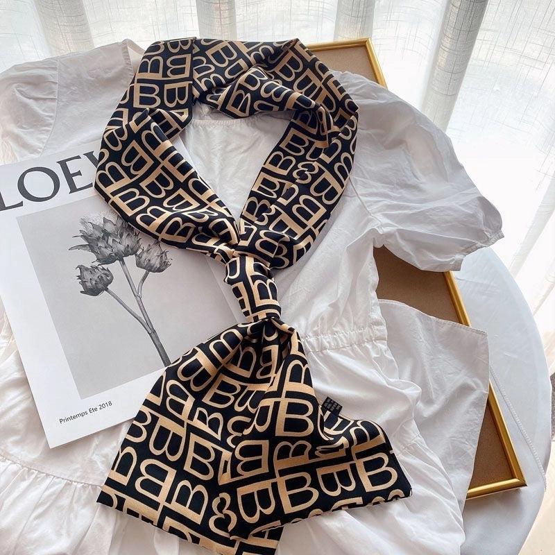 Women's Elegant Geometric Satin Printing Silk Scarf