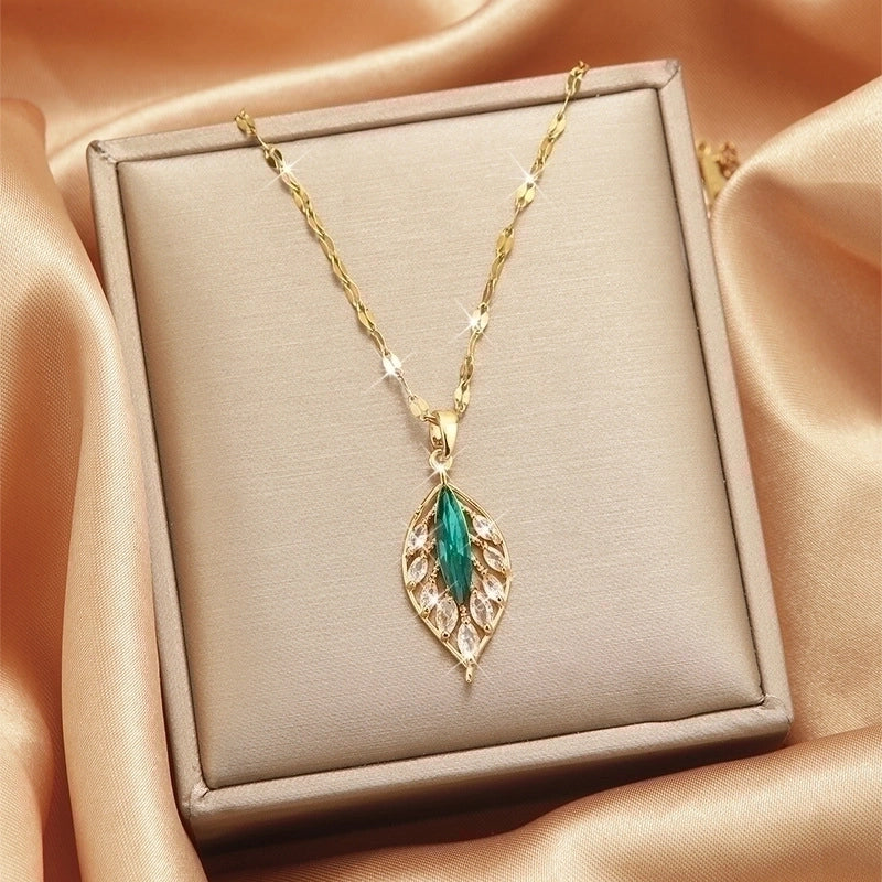 3 Pieces Lady Heart Shape Flower Titanium Steel Plating Inlay Zircon Gold Plated Pendant Necklace