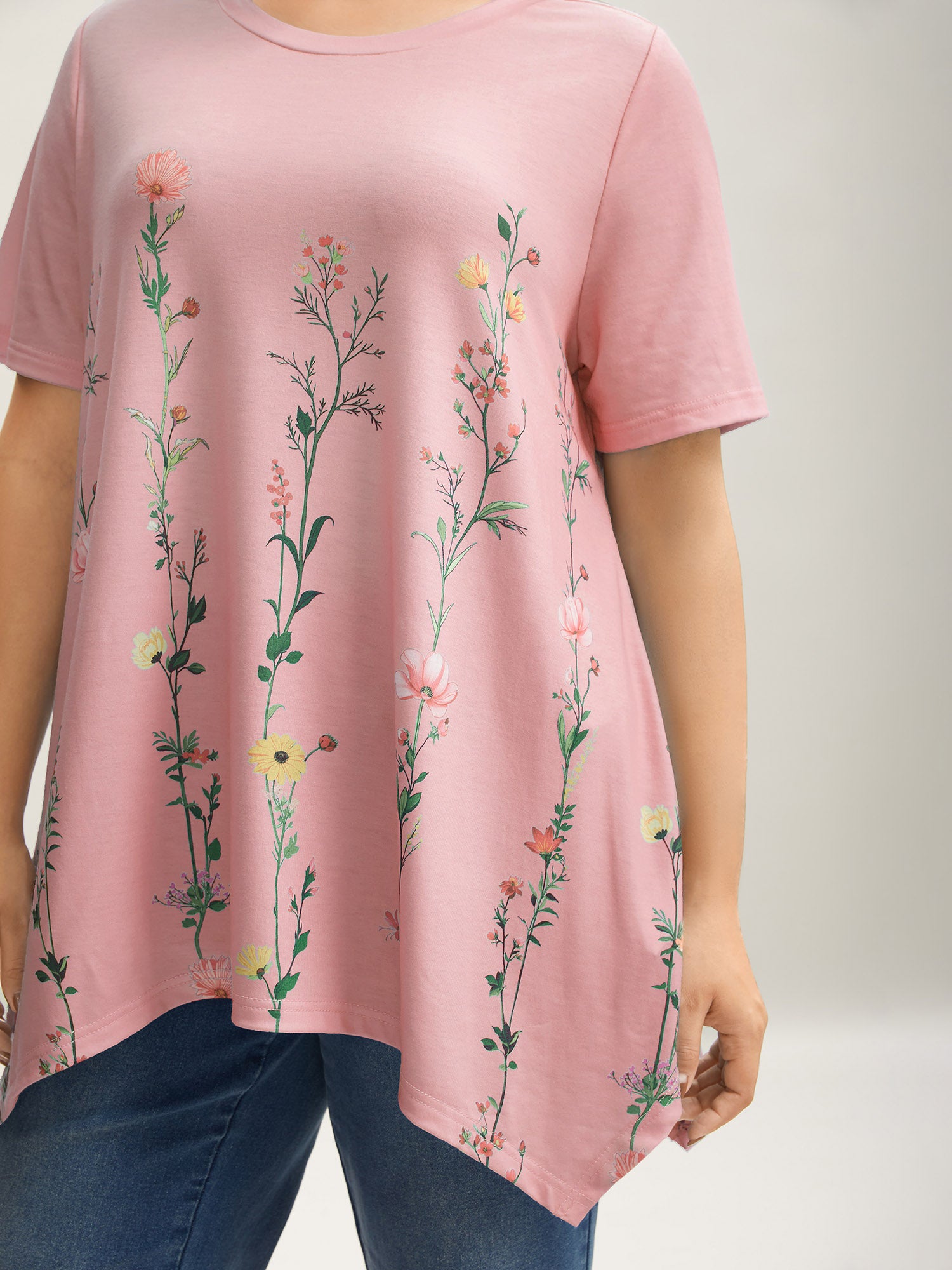 Stretchy Hi-Low Hem Floral T-Shirt