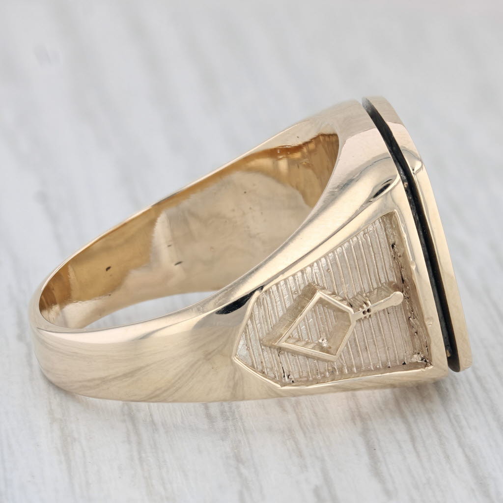 Masonic Signet Ring 10k Yellow Gold Size 16.75 Square Compass Trowel Plumb