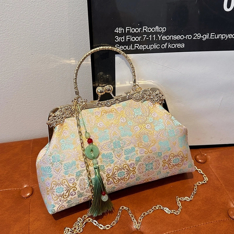 Women's Medium Pu Leather Flower Elegant Classic Style Sewing Thread Shell Clasp Frame Crossbody Bag