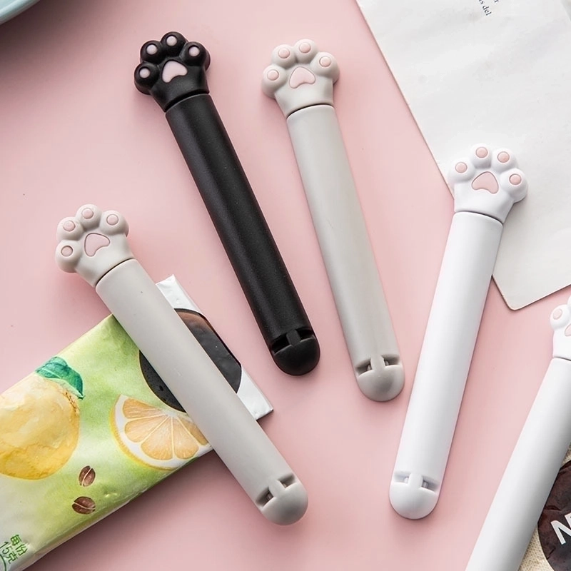 Minimalist Cat Pp Food Tongs 1 Set