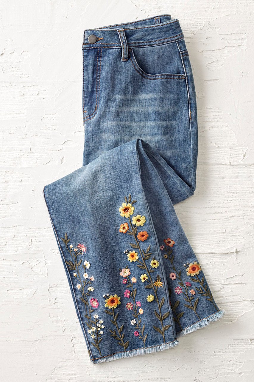Wildflower Embroidered Cropped Jeans