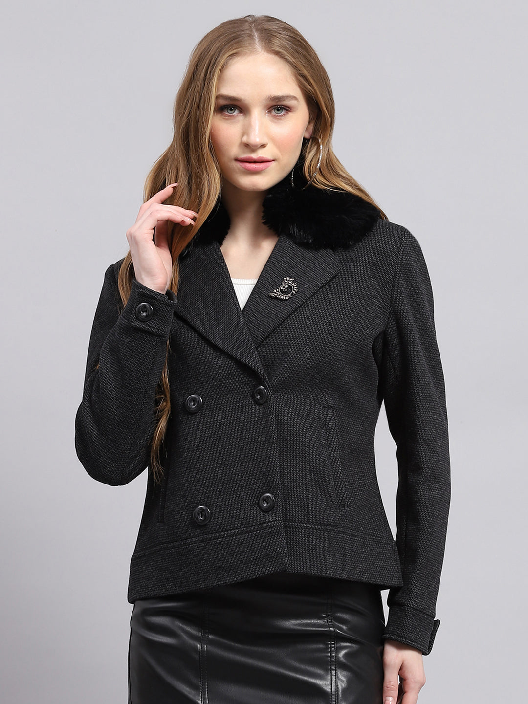 Women Black Solid Collar Full Sleeve Coat