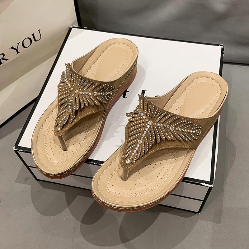 🔥2023 Women Casual Orthopedic Sandals. Crystal Rome Fashion Clip Toe Slippers