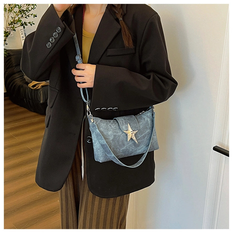 Women's Medium Pu Leather Solid Color Streetwear Square Magnetic Buckle Underarm Bag