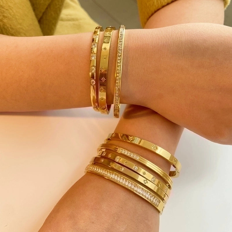 Minimalist Round Stainless Steel 18K Gold Plated Zircon Bangle In Bulk