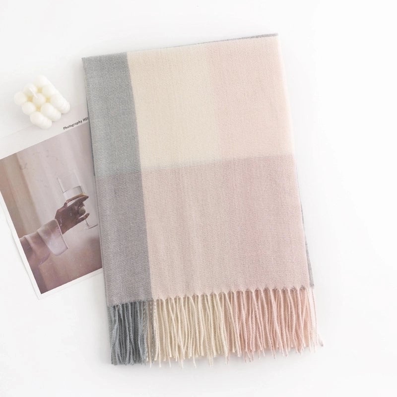 Women's Elegant Plaid Imitation Cashmere Tassel Scarf