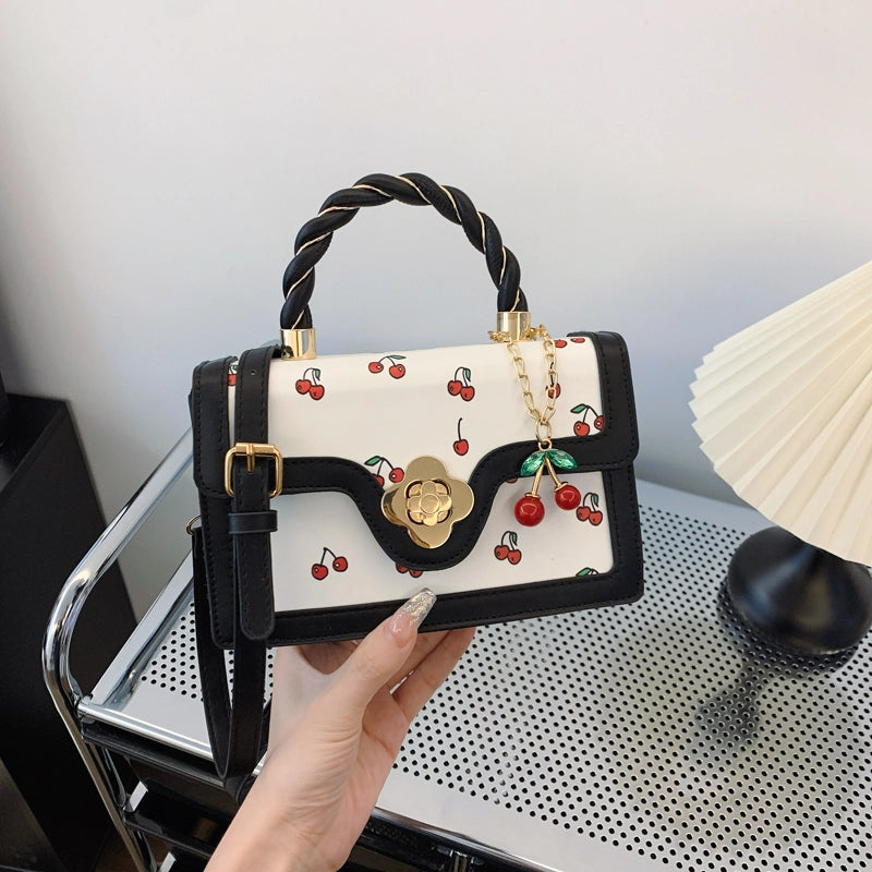 Women's Pu Leather Solid Color Streetwear Square Magnetic Buckle Handbag