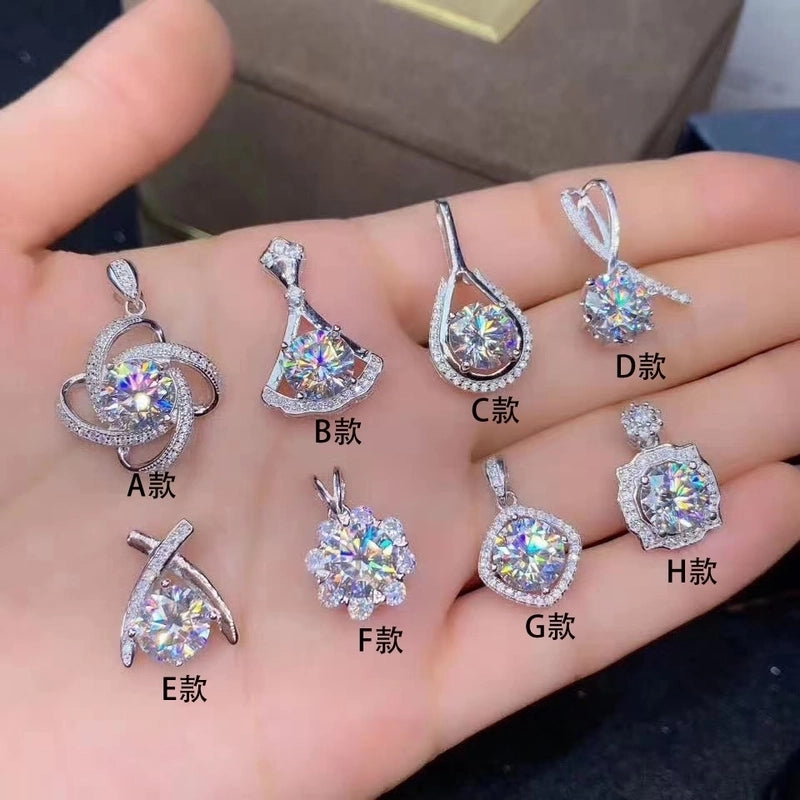 Shiny Geometric Copper Diamond High Carbon Diamond Necklace Pendant