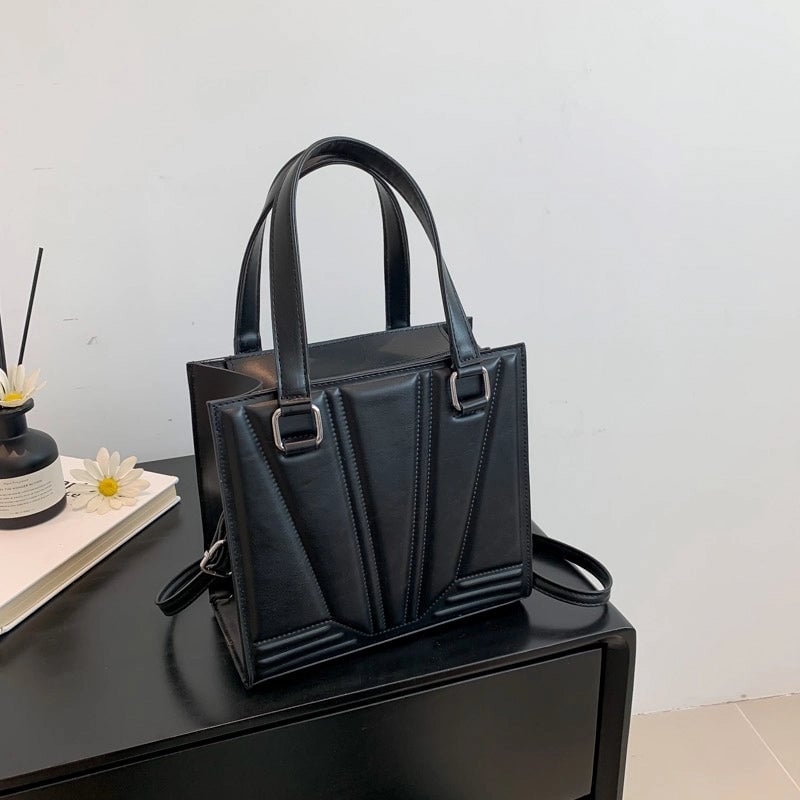Women's Pu Leather Solid Color Vintage Style Square Zipper Handbag