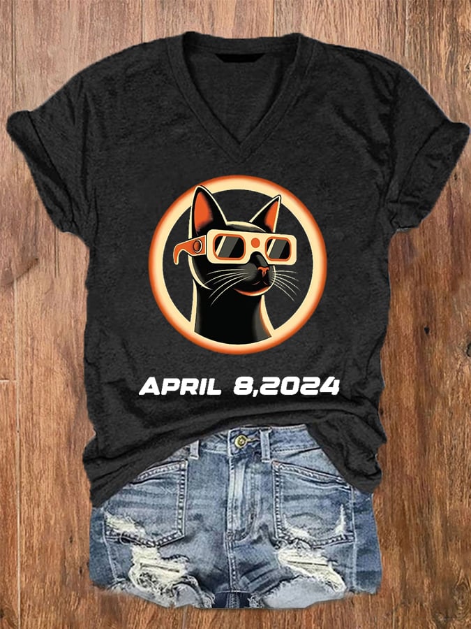 Women's Total Solar Eclipse April 8 2024 Black Cat Casual V-Neck Tee