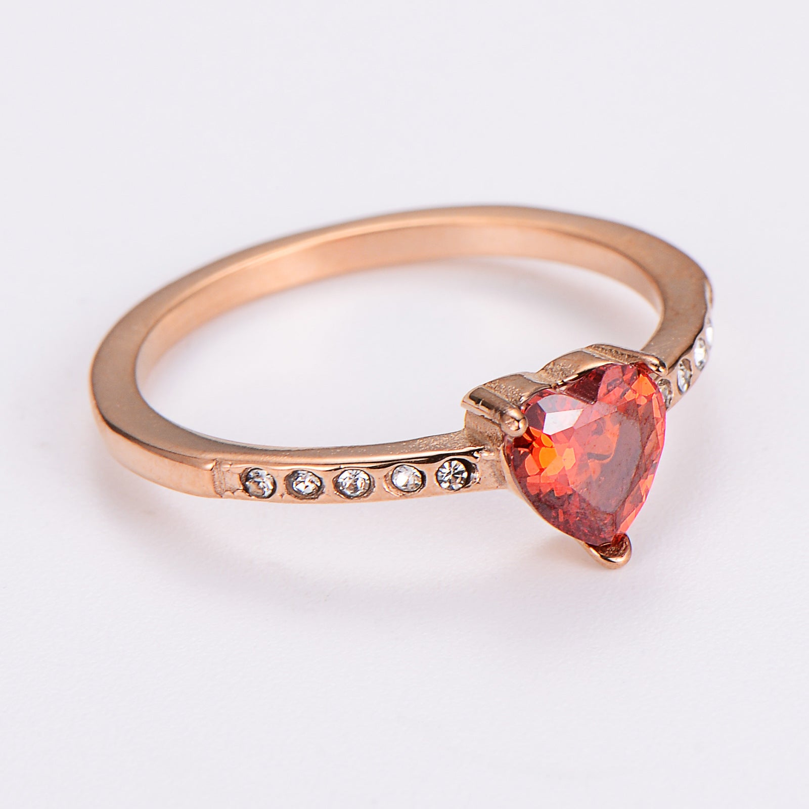 Aml Stainless Steel Inlaid Heart Zircon Colored Diamond Ring All-Match Ring