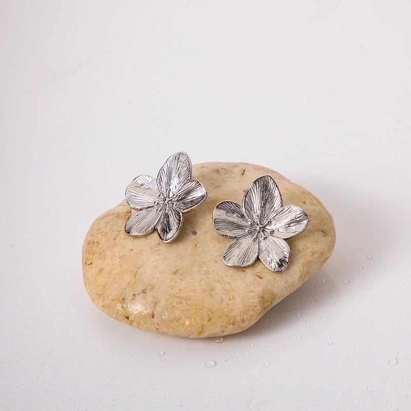 1 Pair Minimalist Classic Style Flower Petal 304 Stainless Steel 18K Gold Plated Ear Studs