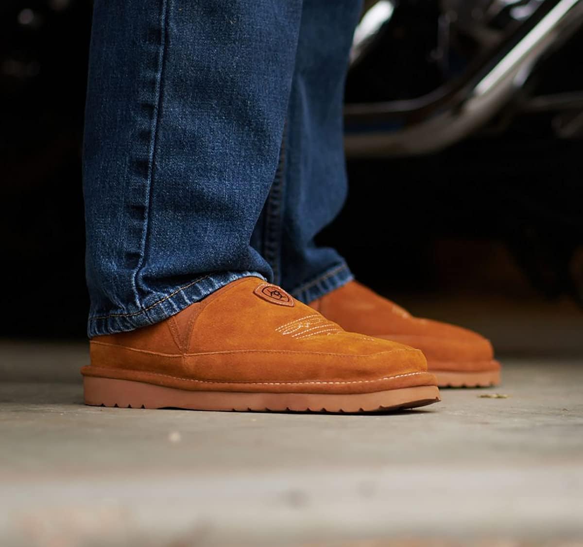 ARIAT Lasso Suede Chestnut