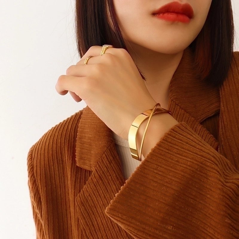 Minimalist Solid Color 304 Stainless Steel 18K Gold Plated Bangle In Bulk