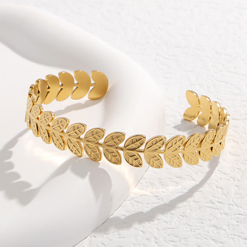 2 Pieces Expressive Stripe Stainless Steel Electroplating Bangles