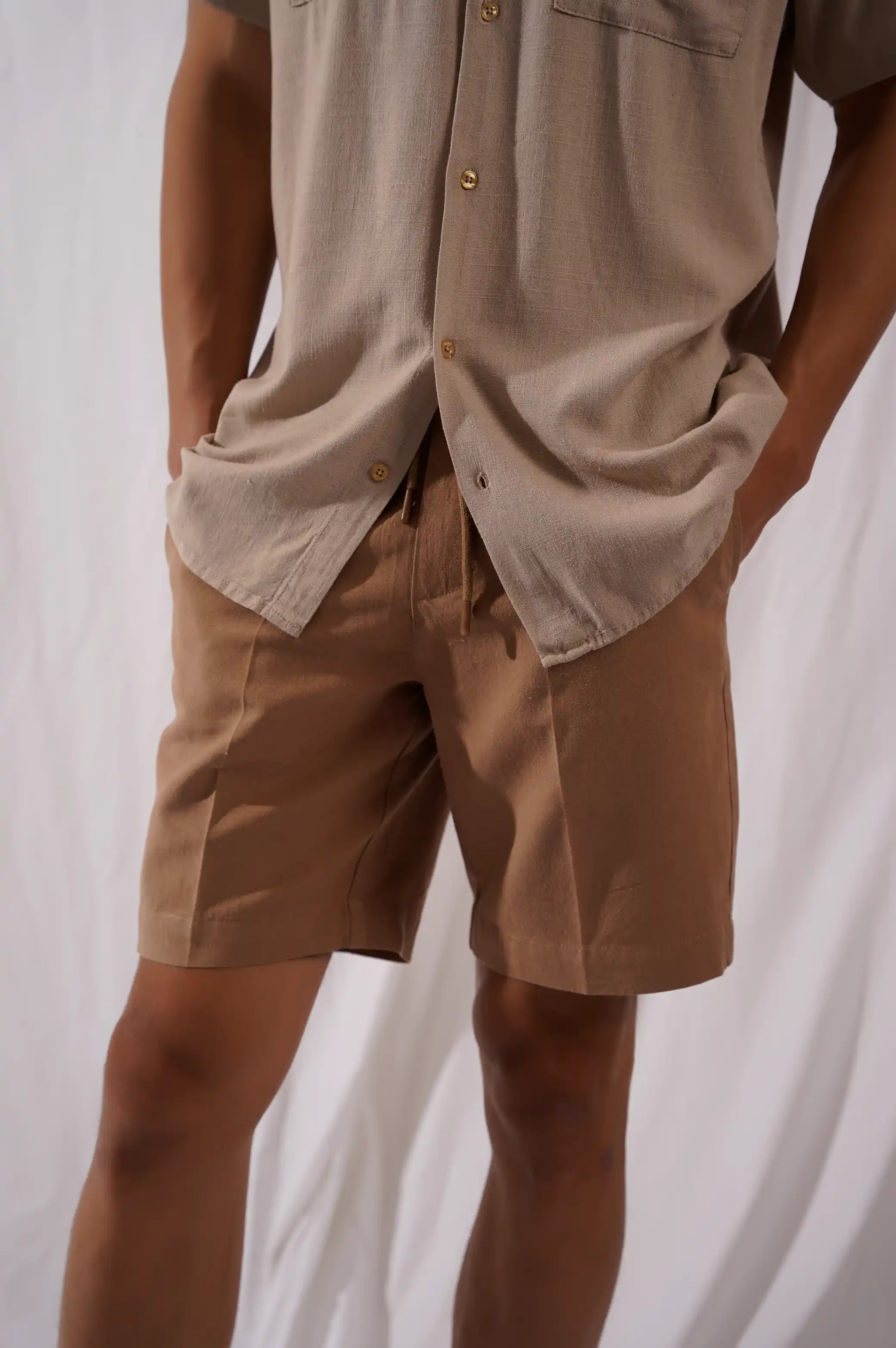 DRAWSTRING LINEN SHORTS