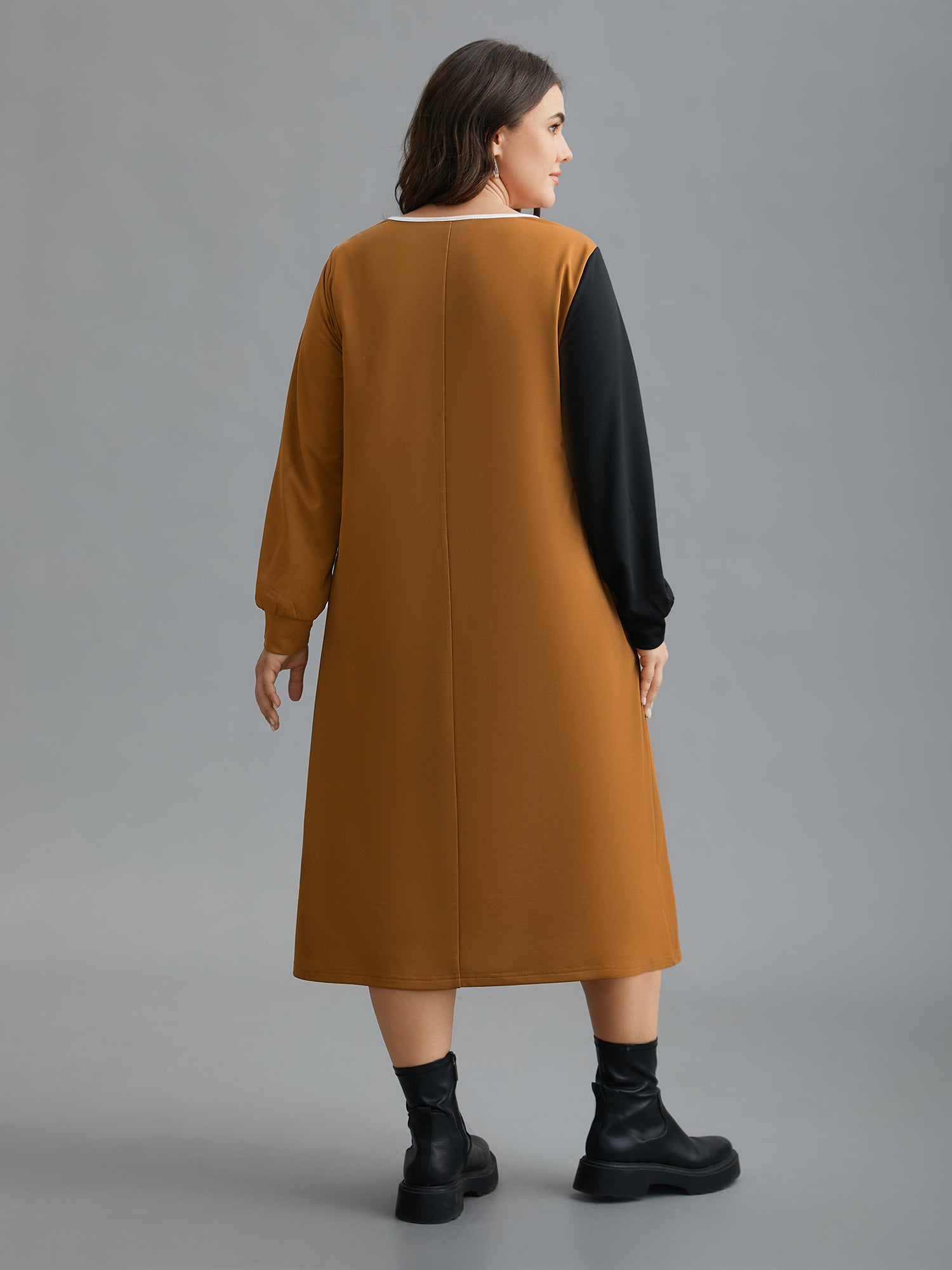 Colorblock Contrast Pockets Knitted Midi Dress
