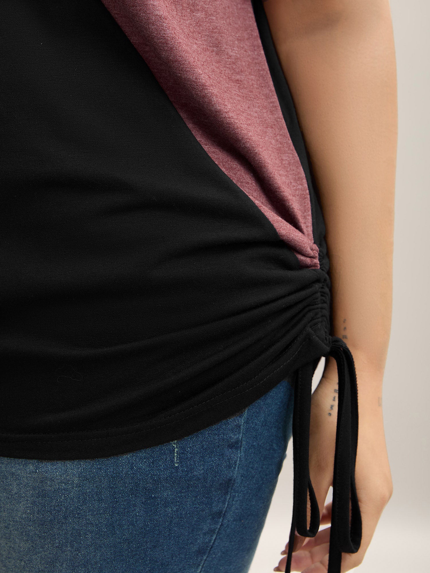 Color Block Ruched Drawstring T-Shirt