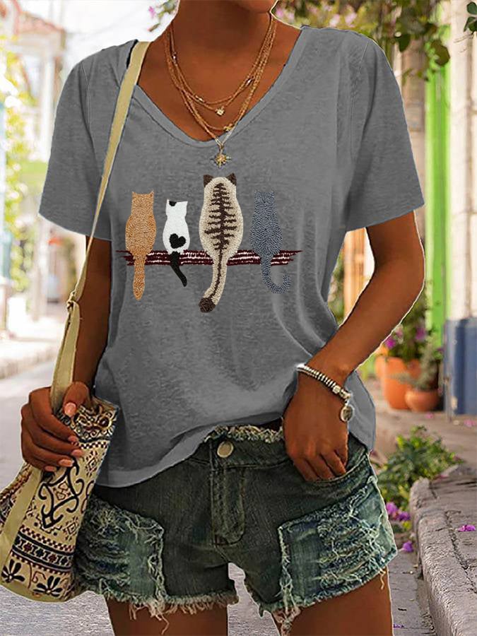 Women's Cat Back Pattern Print V-Neck T-Shirt