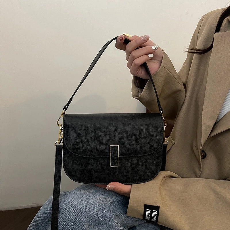 Women's Small Pu Leather Solid Color Streetwear Square Lock Clasp Handbag