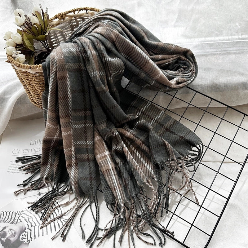 Unisex Casual Minimalist Lattice Imitation Cashmere Tassel Scarf