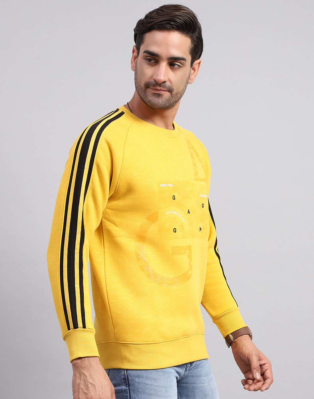 Men Yellow Printed Round Neck Full Sleeve Sweatshirt