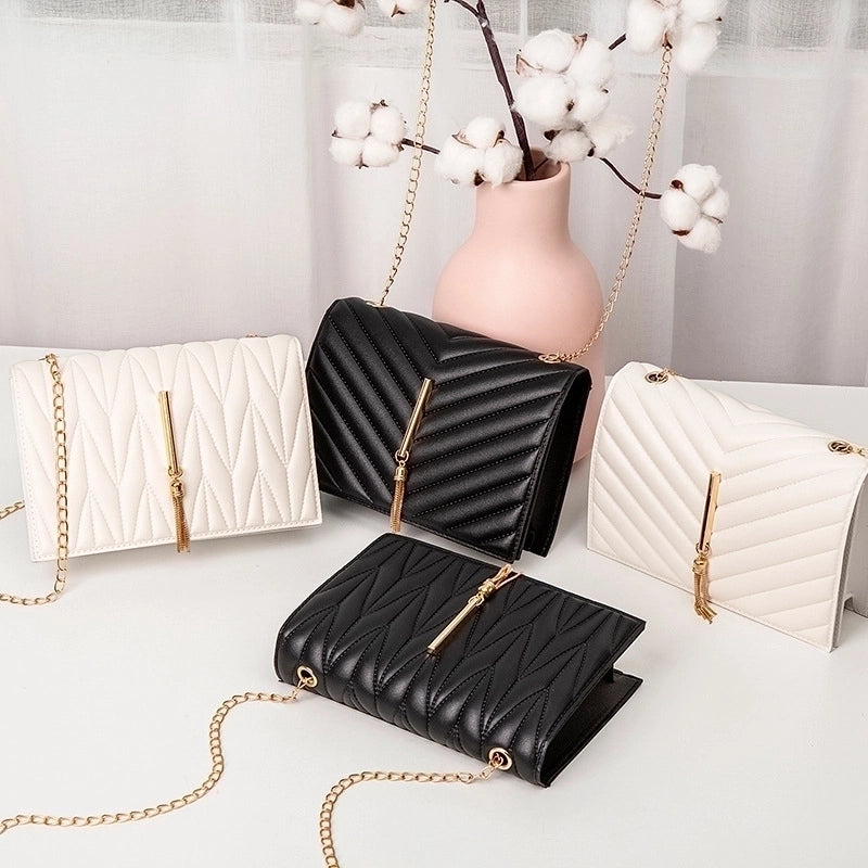 Women's Small Pu Leather Solid Color Fashion Tassel Square Magnetic Buckle Crossbody Bag