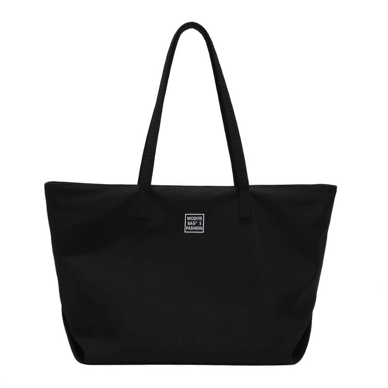 Women's Medium Nylon Solid Color Streetwear Square Zipper Underarm Bag