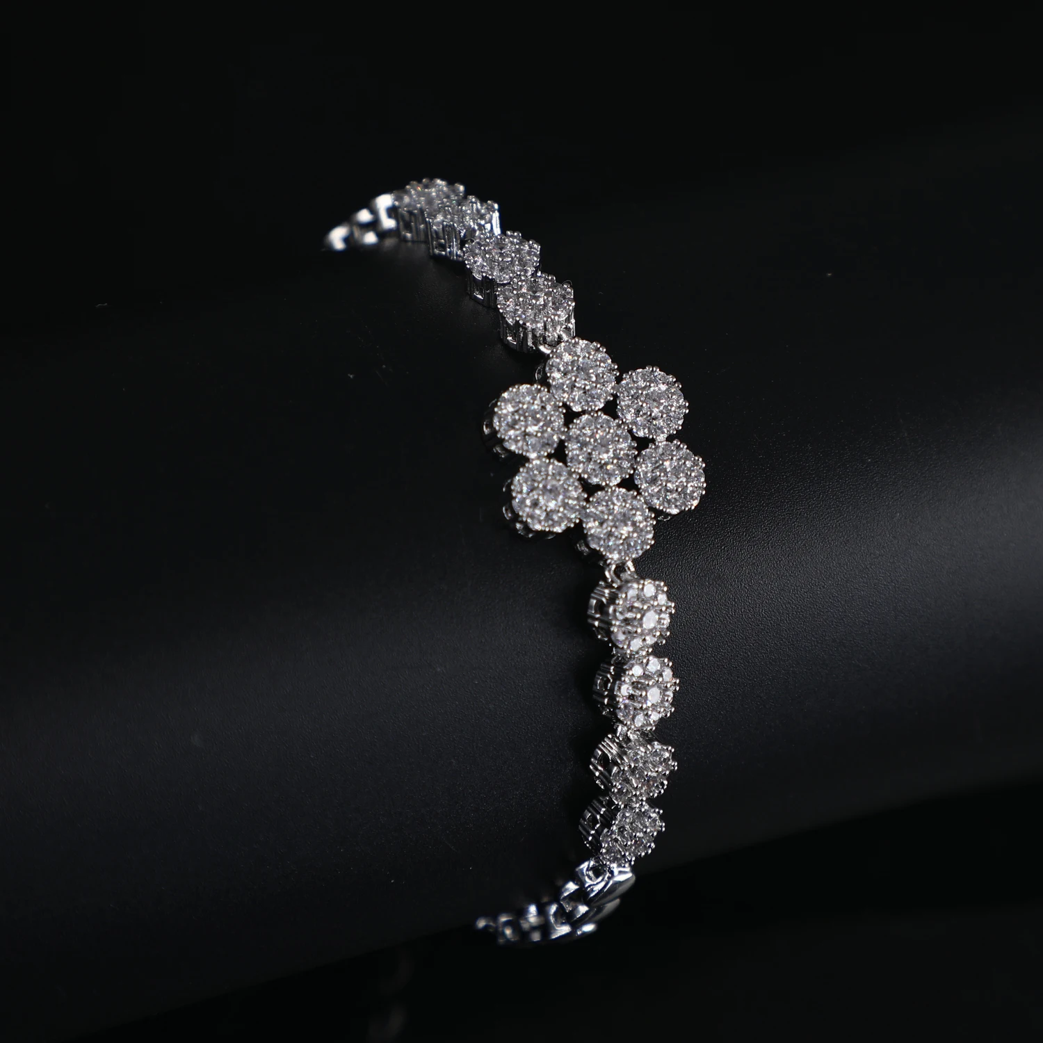 Bling Cubic Zirconia Fashion Jewelry Charm Bracelet Sparking CZ Round Tennis Bracelet Women