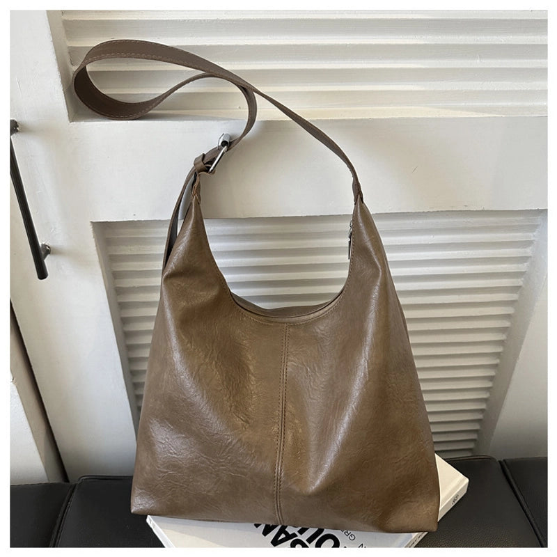 Women's Large Pu Leather Solid Color Streetwear Square Zipper Shoulder Bag