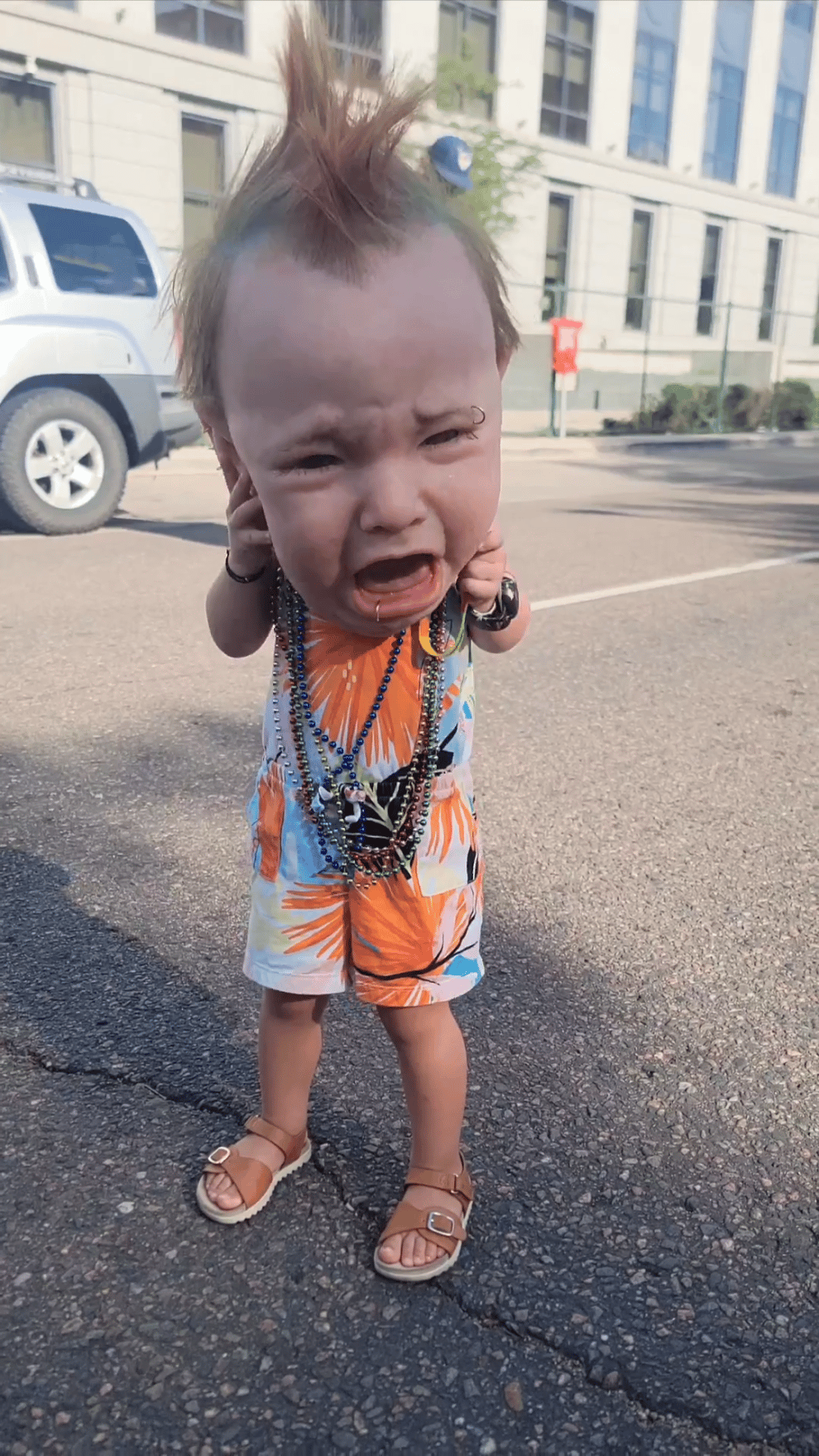 Creepy and hilarious Latex Head Masks (Crying punk baby)