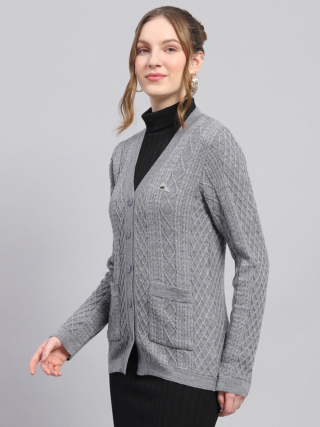 Women Grey Self Design V Neck Full Sleeve Cardigan