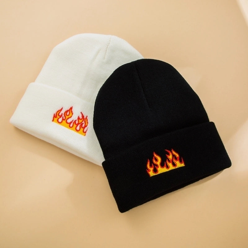 Unisex Fashion Flame Embroidery Crimping Eaveless Wool Cap