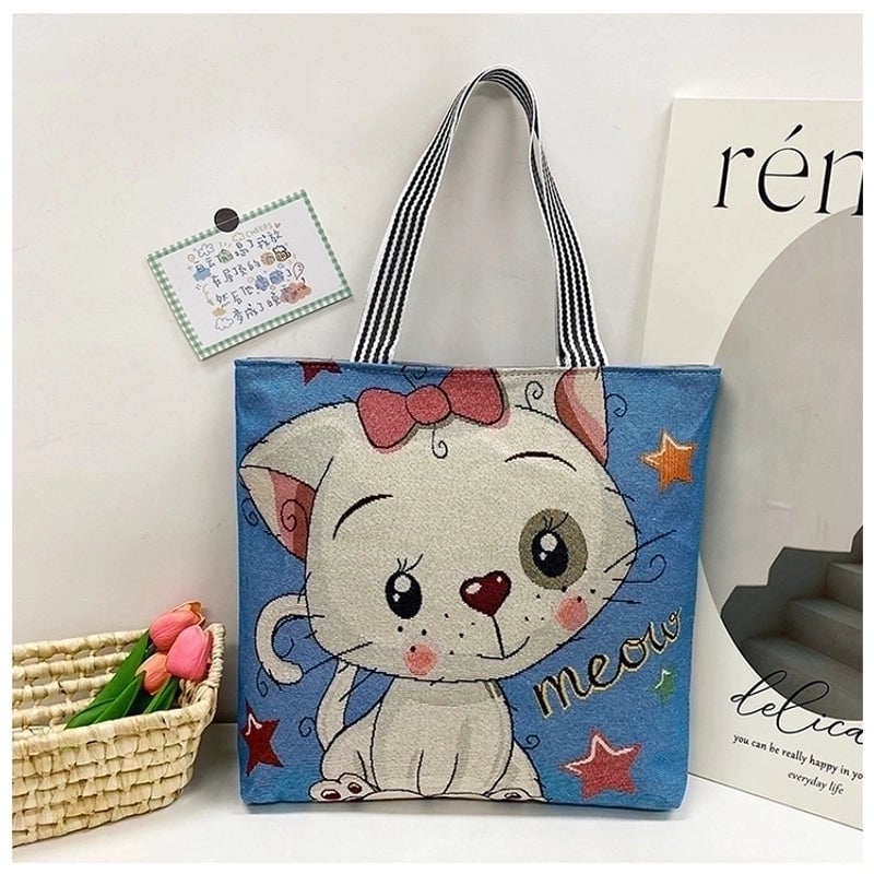 Women's Medium Canvas Animal Vacation Square Zipper Tote Bag