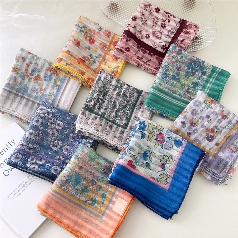 Women's Cartoon Style Cute Sweet Ditsy Floral Cotton And Linen Kerchief