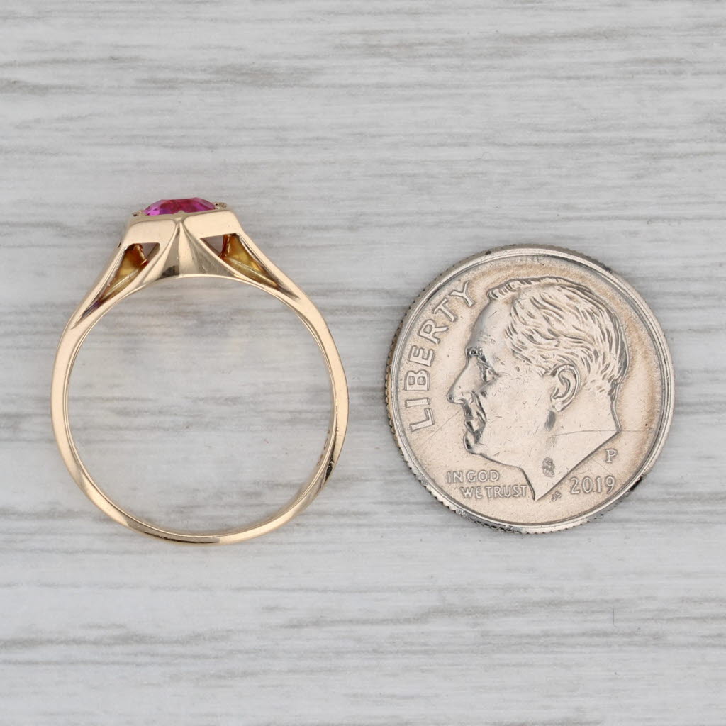 Vintage 0.68ct Lab Created Ruby Solitaire Ring 10k Yellow Gold Size 5.25