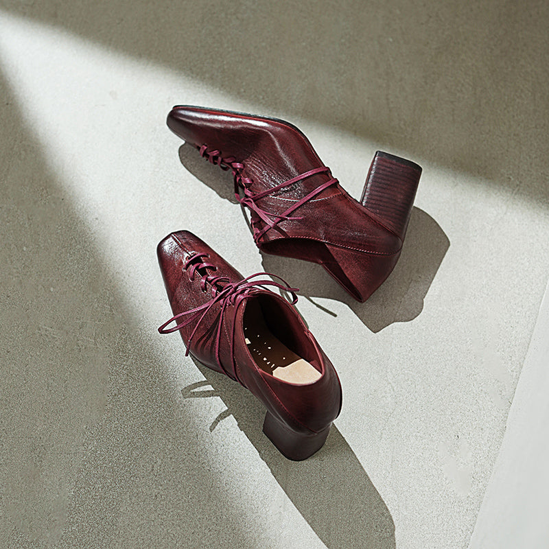 70mm Block Heel Washed Horsehide Leather Ballet-Inspired Lace-Up Pumps in Red/Black