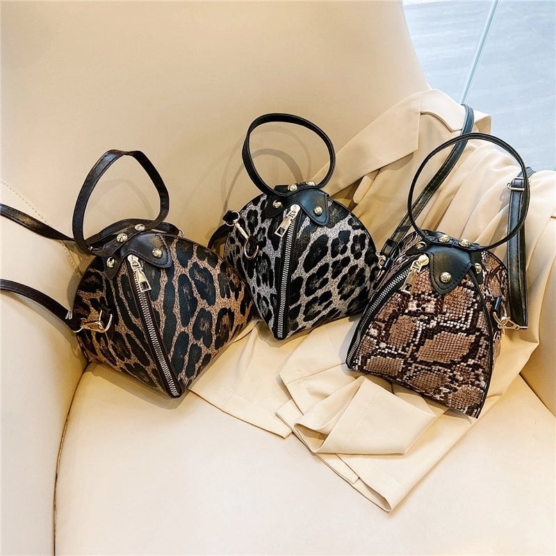 Fashion Leopard Triangle Bag  New Arrival Portable Women's Bag Fashionable Women's Shoulder Crossbody Mini Bag