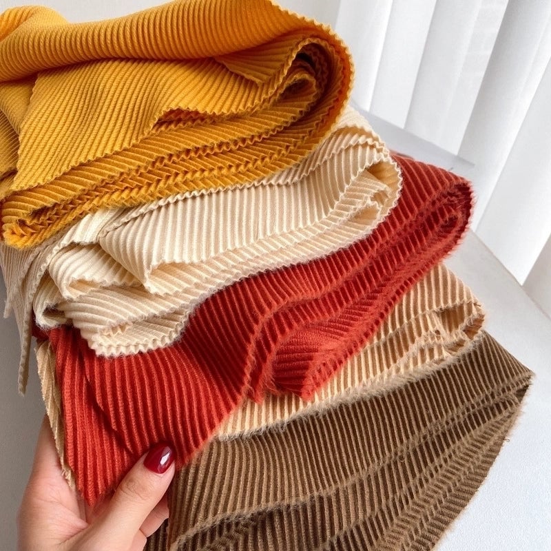 Women's Minimalist Solid Color Imitation Cashmere Polyester Winter Scarves