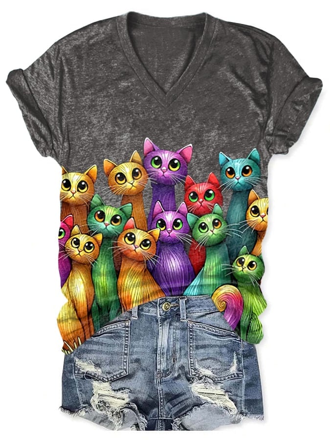 V-Neck Retro Cats Painting Print T-Shirt