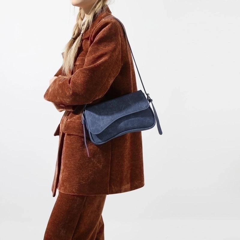 Women's Pu Leather Solid Color Vintage Style Classic Style Sewing Thread Square Flip Cover Crossbody Bag