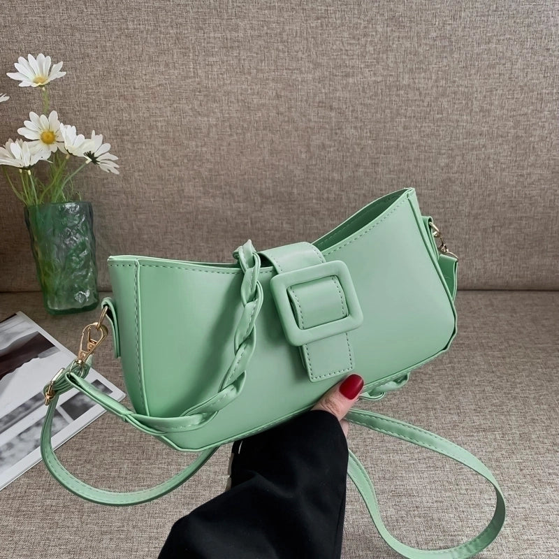 Women's Pu Leather Solid Color Elegant Zipper Shoulder Bag